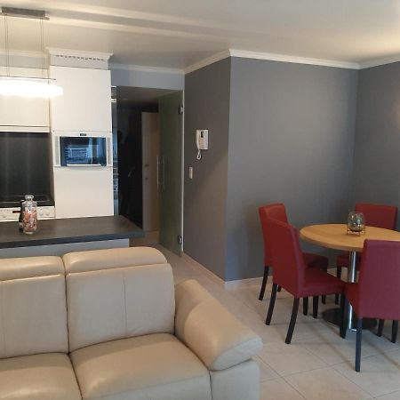 דירות ניופורט House Kimberly 194, Bus 102 מראה חיצוני תמונה