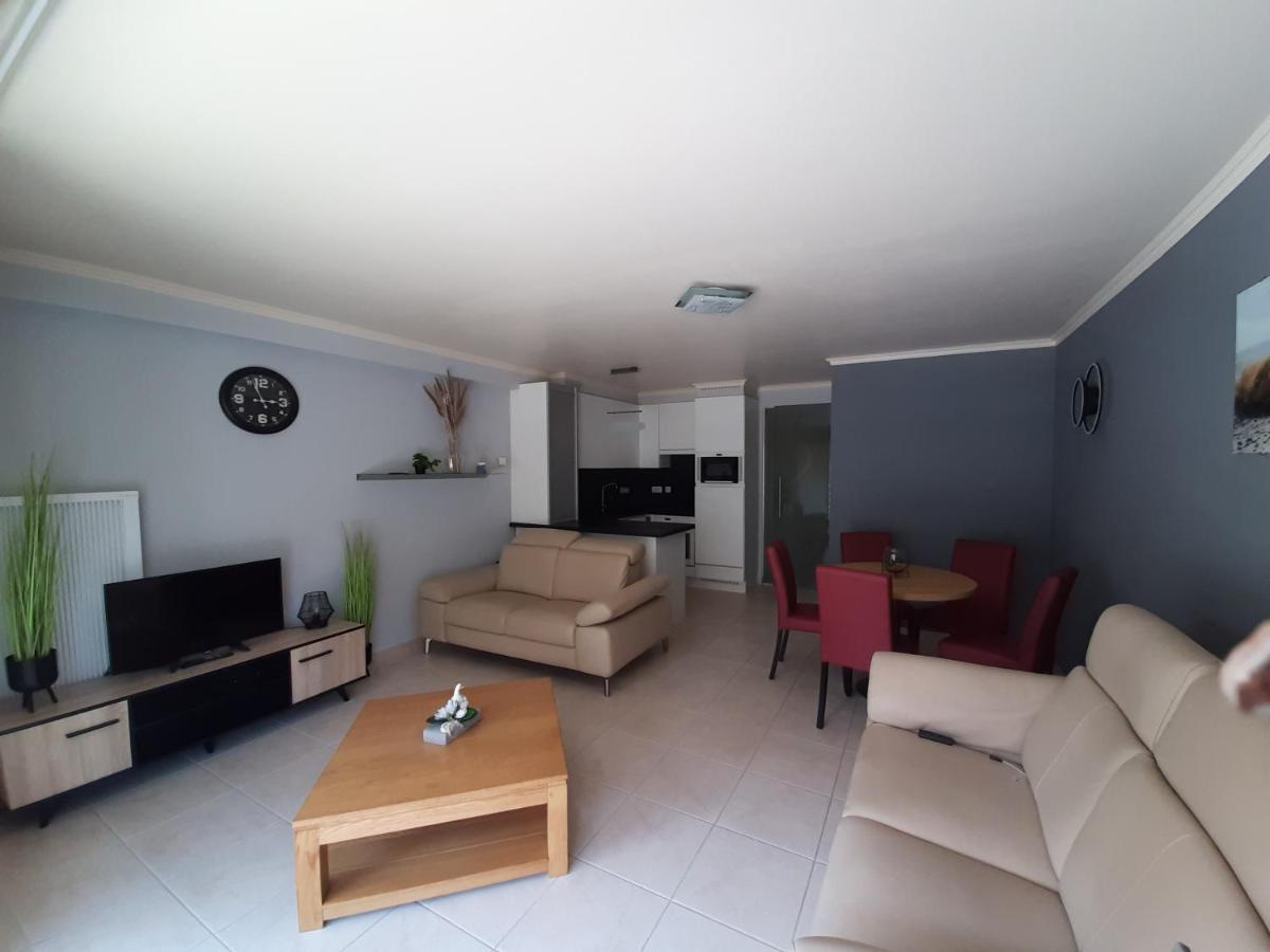 דירות ניופורט House Kimberly 194, Bus 102 מראה חיצוני תמונה